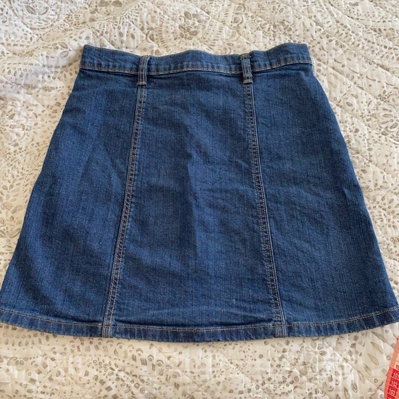 Gap button down skirt Sz 0/25 - Picture 3 of 4
